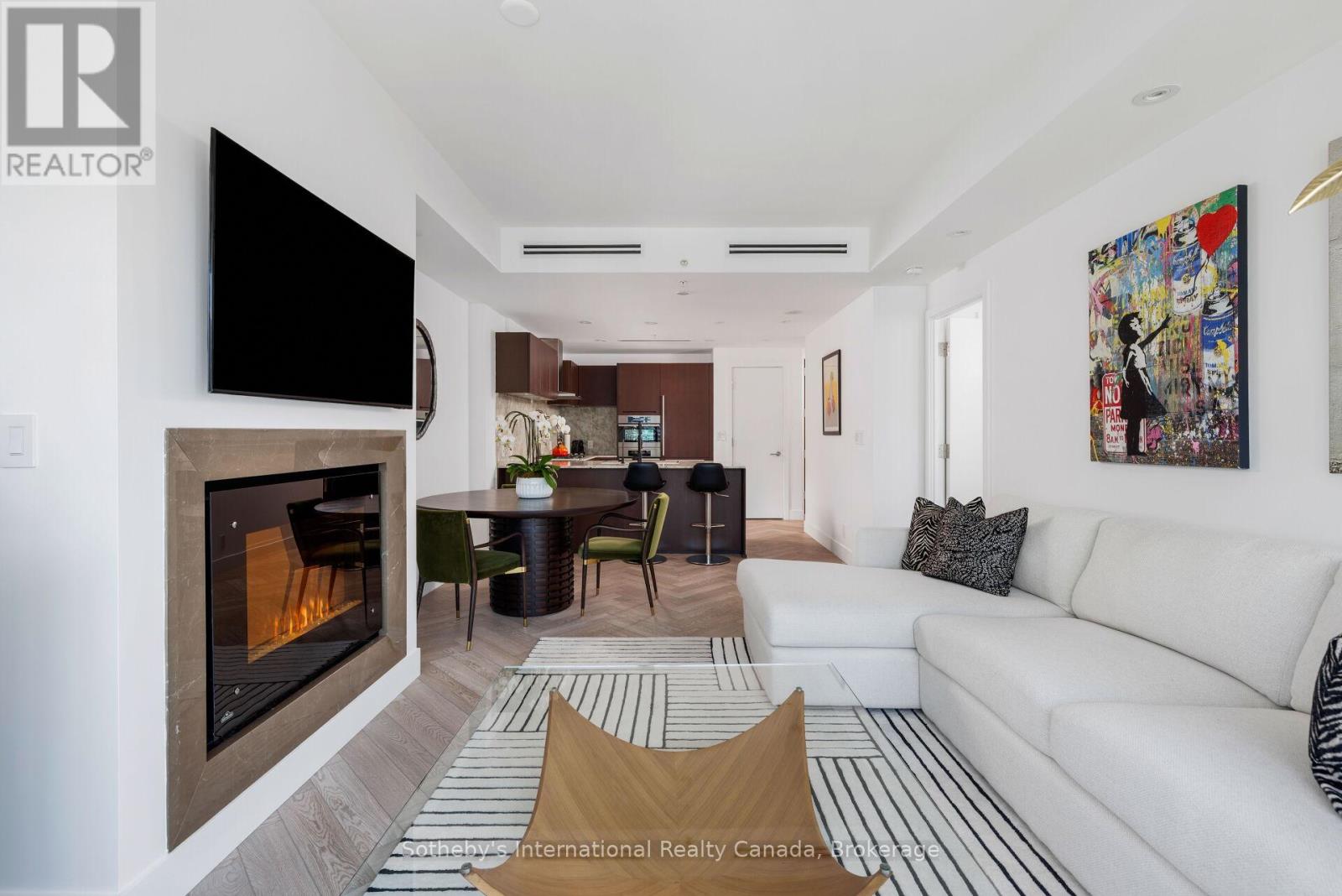 2802 - 180 UNIVERSITY AVENUE