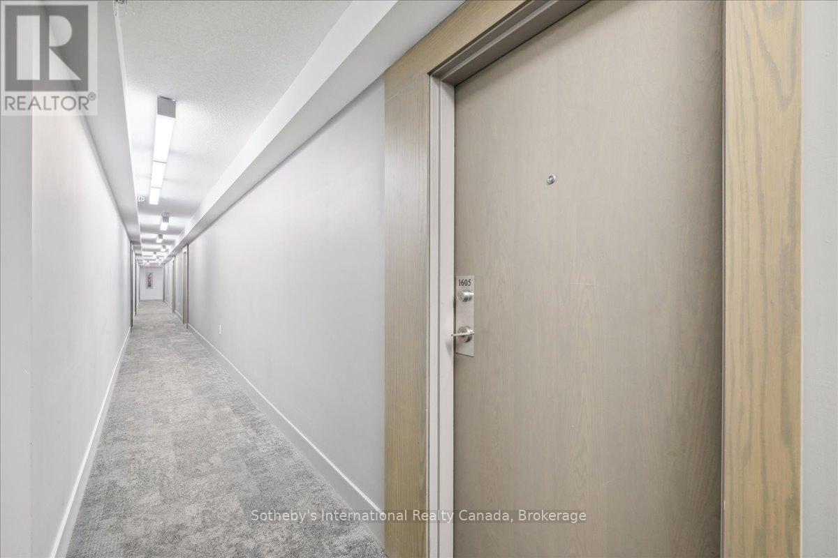 1605W - 36 LISGAR STREET