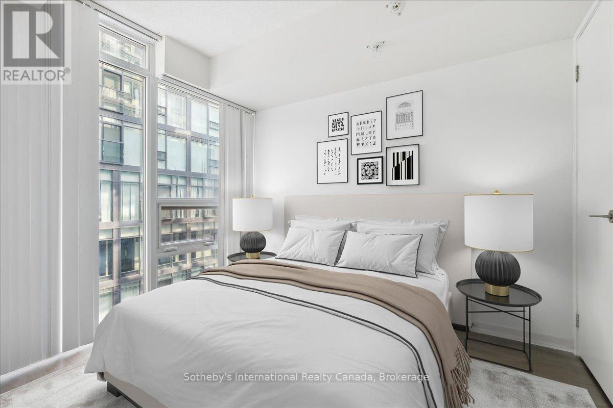 1605W - 36 LISGAR STREET