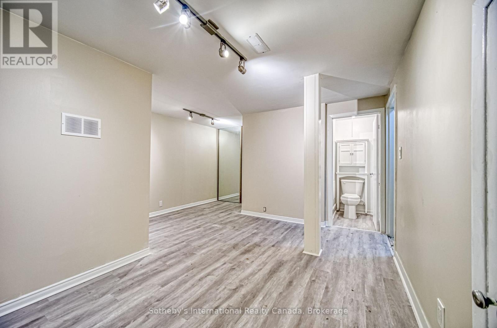 LOWER - 35 BELLHAVEN ROAD