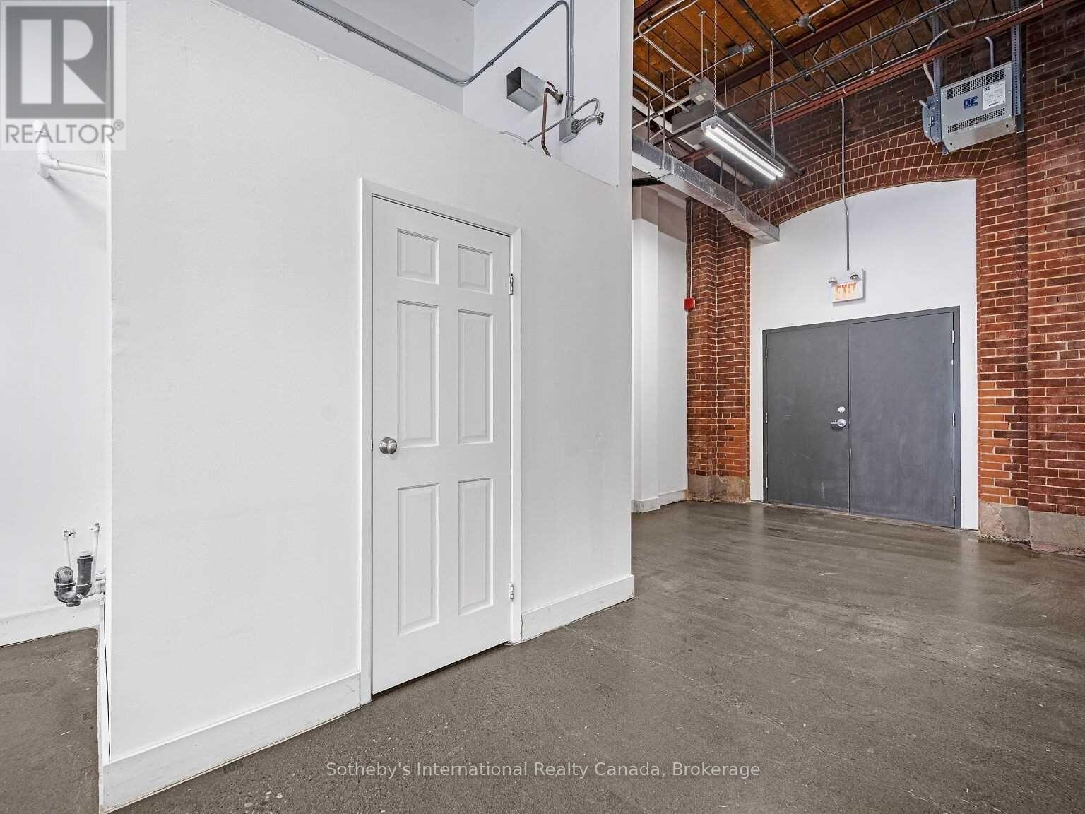 106 - 401 LOGAN AVENUE