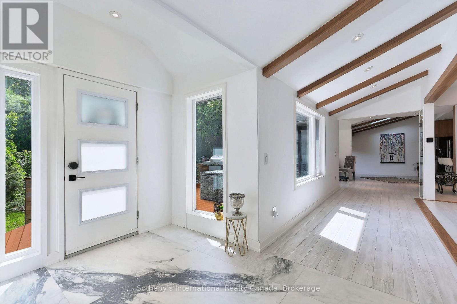 38 HILLTOP BOULEVARD