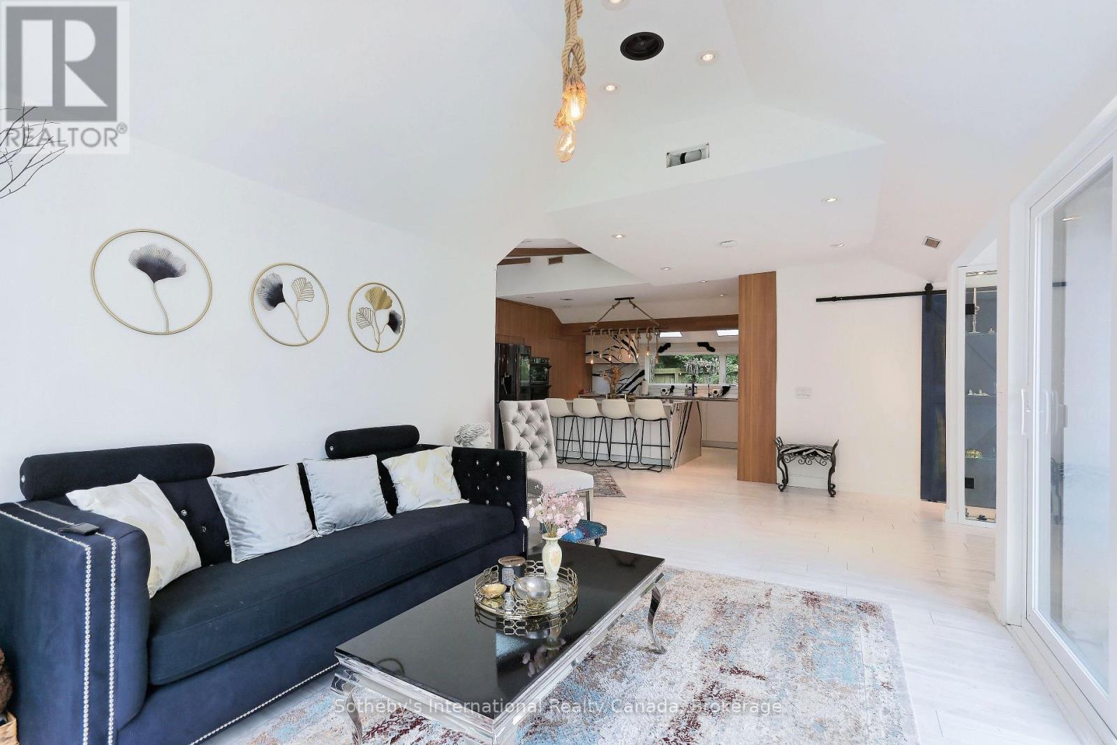 38 HILLTOP BOULEVARD