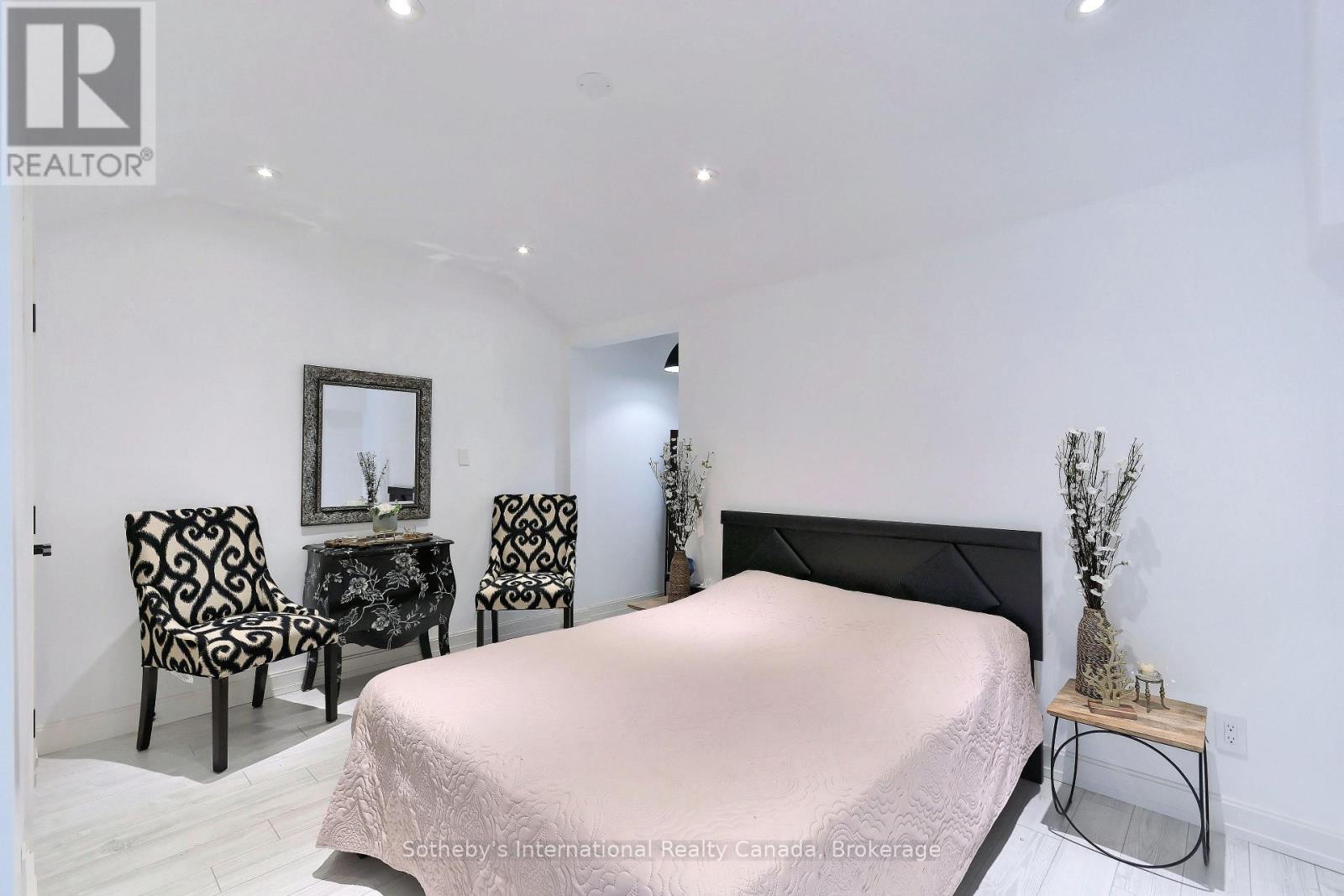 38 HILLTOP BOULEVARD