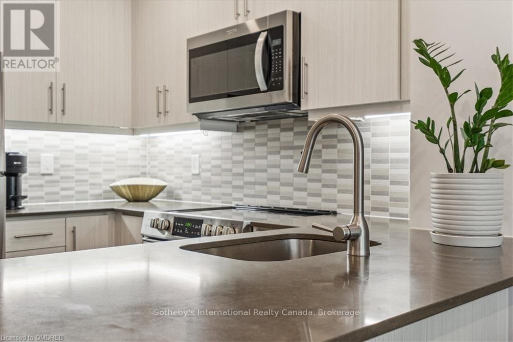 13 - 3483 WIDDICOMBE WAY