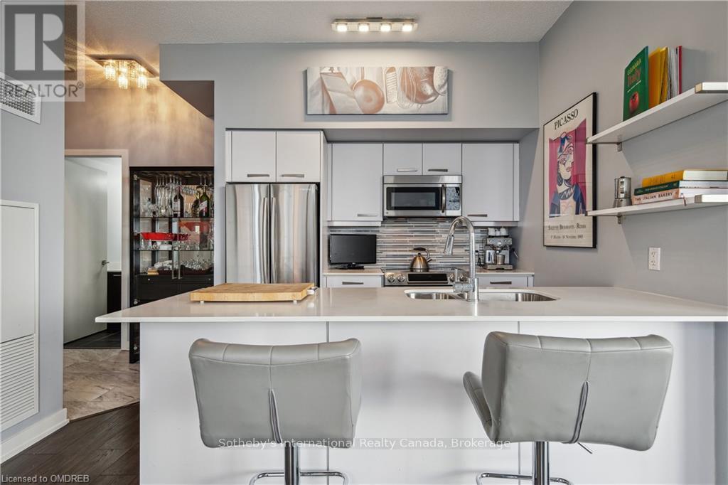 1803 - 2212 LAKE SHORE BOULEVARD W