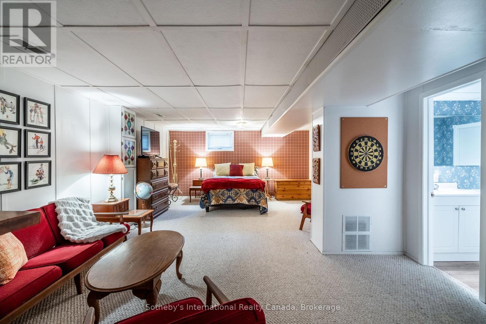 1492 BRIARWOOD CRESCENT