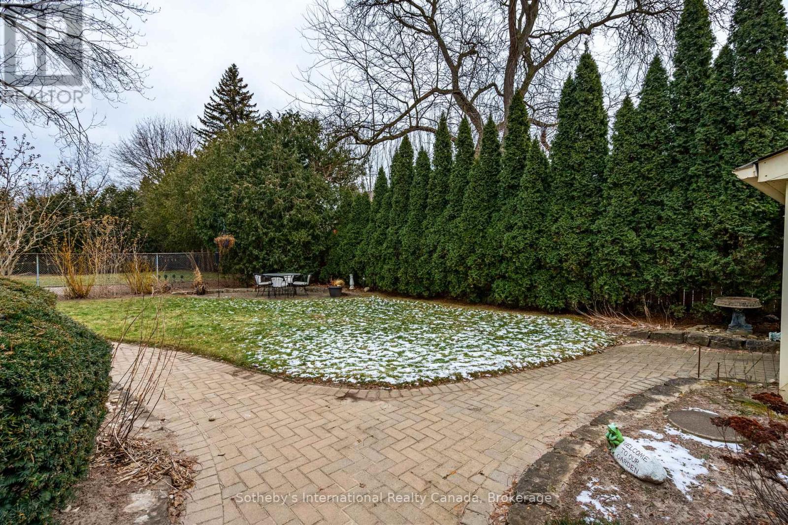 1492 BRIARWOOD CRESCENT