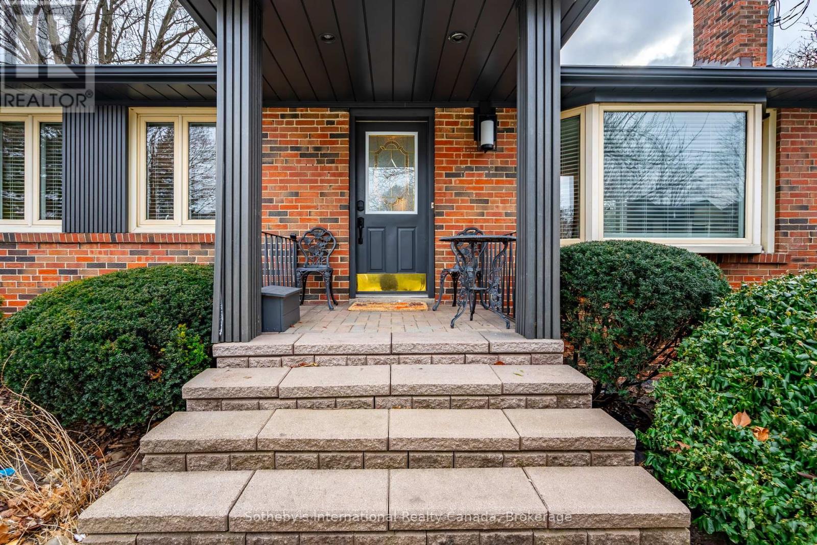 1492 BRIARWOOD CRESCENT