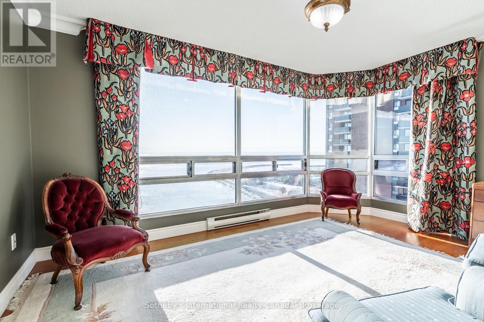 1107 - 2180 MARINE DRIVE