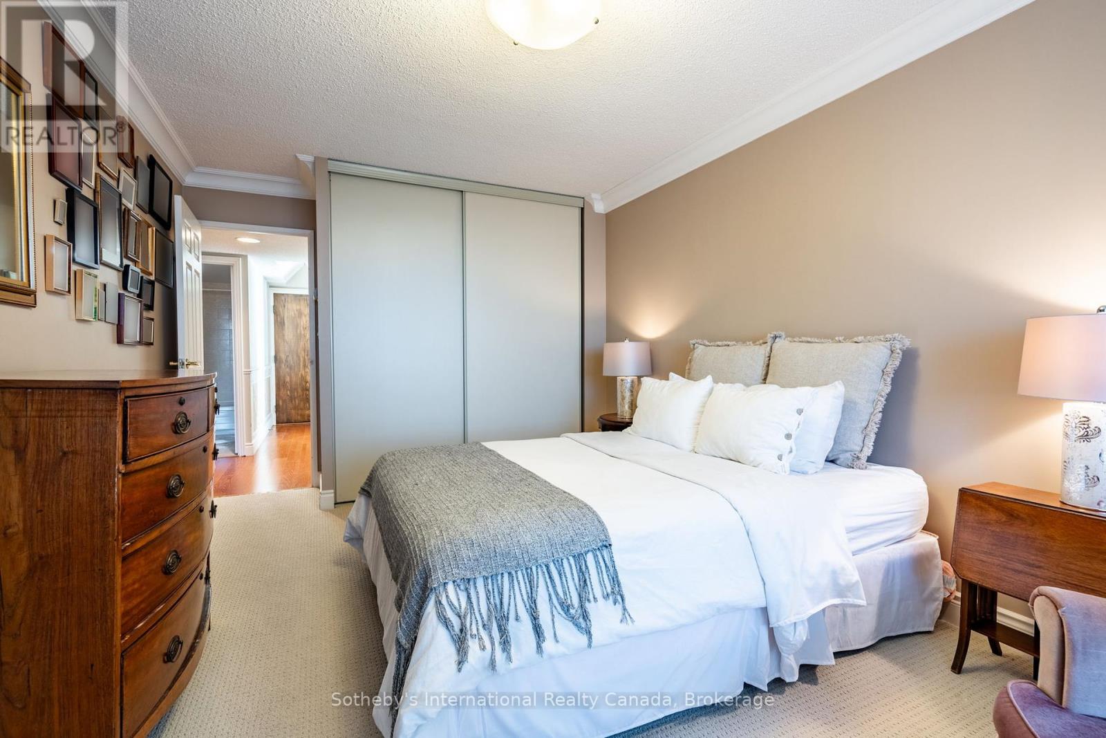 1107 - 2180 MARINE DRIVE