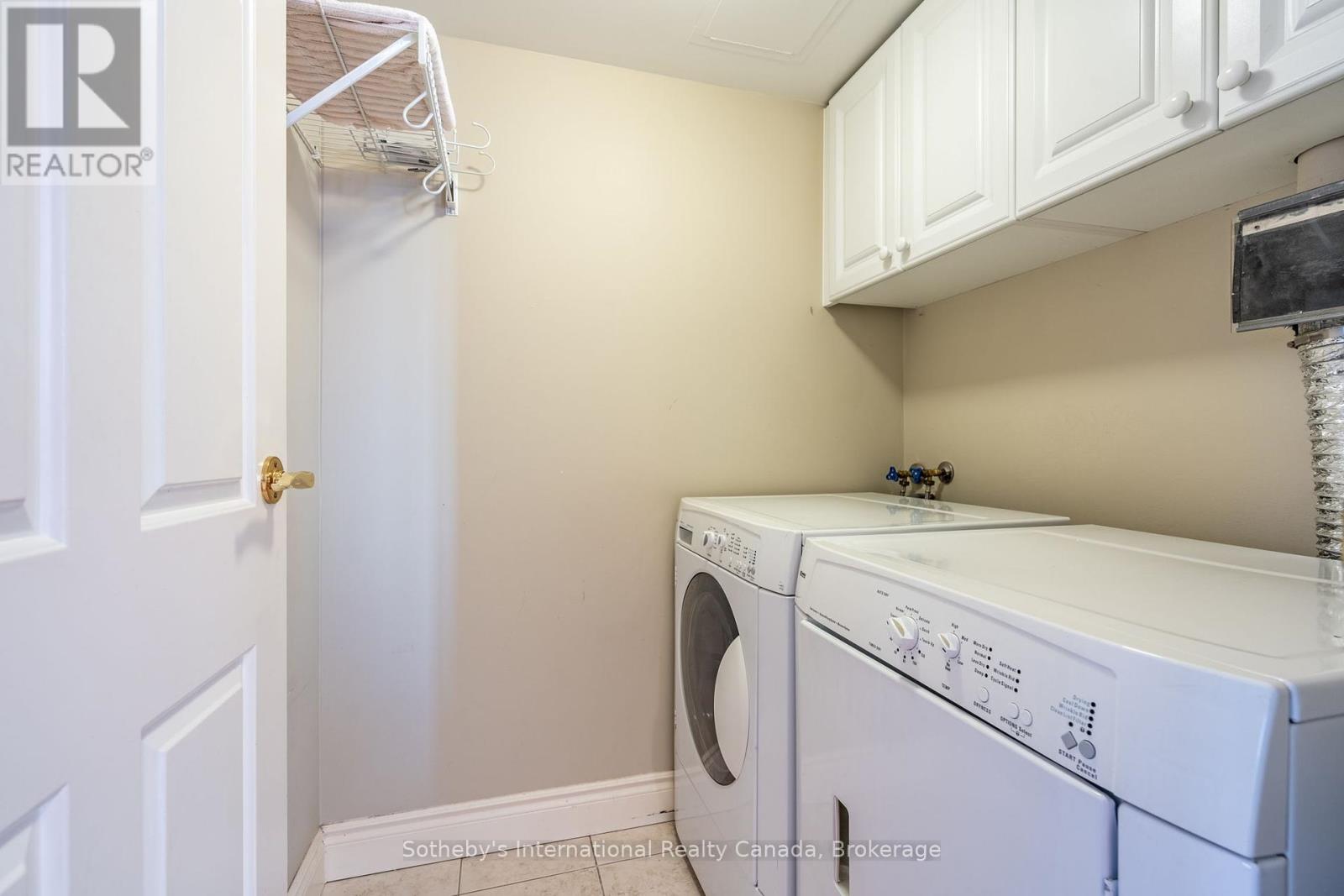 1107 - 2180 MARINE DRIVE