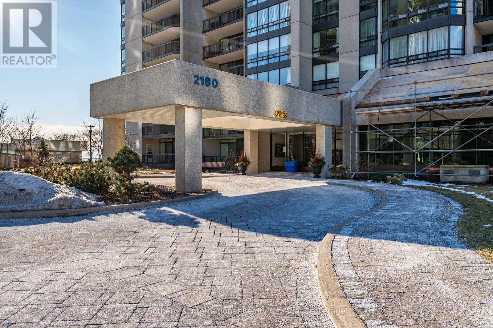 1107 - 2180 MARINE DRIVE