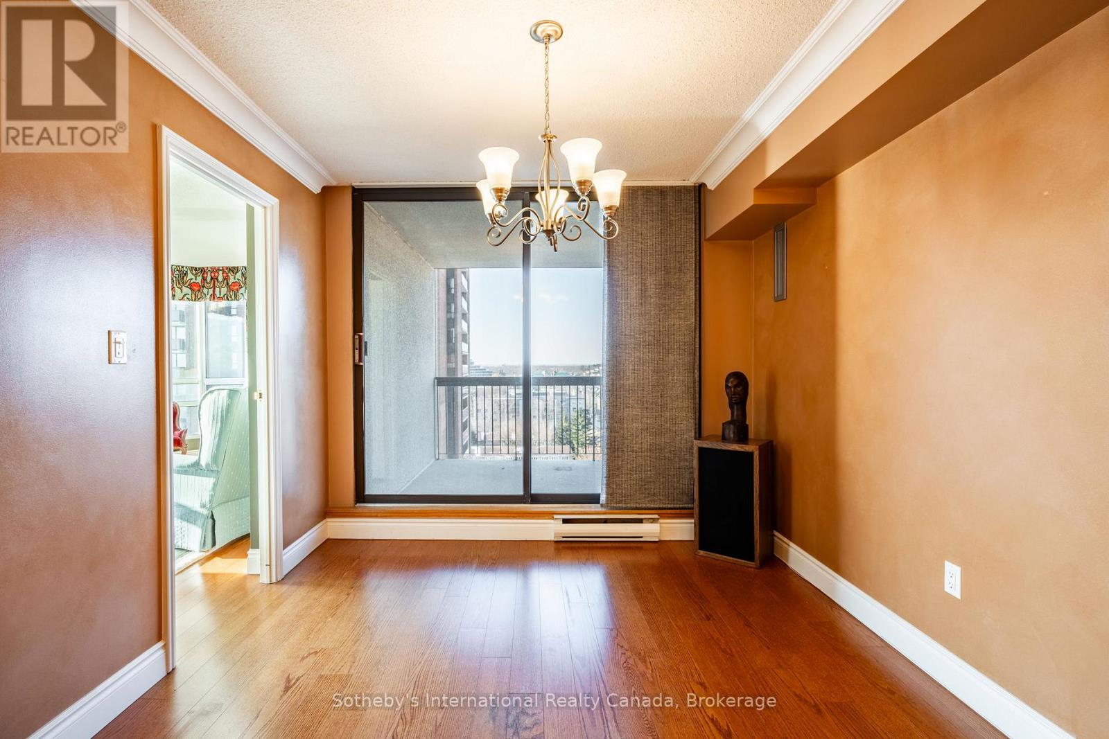 1107 - 2180 MARINE DRIVE