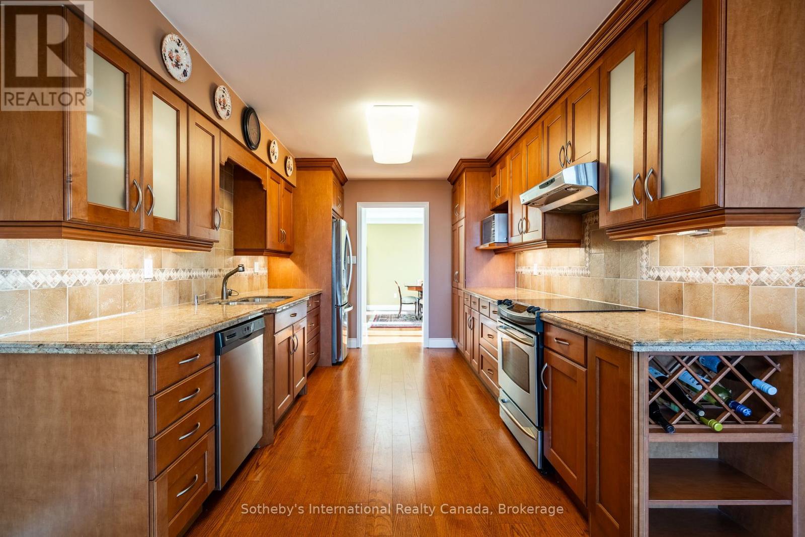 1107 - 2180 MARINE DRIVE