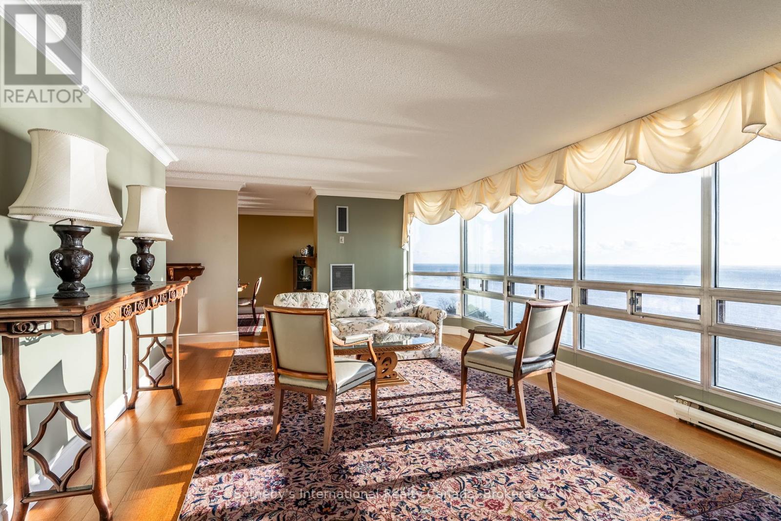 1107 - 2180 MARINE DRIVE