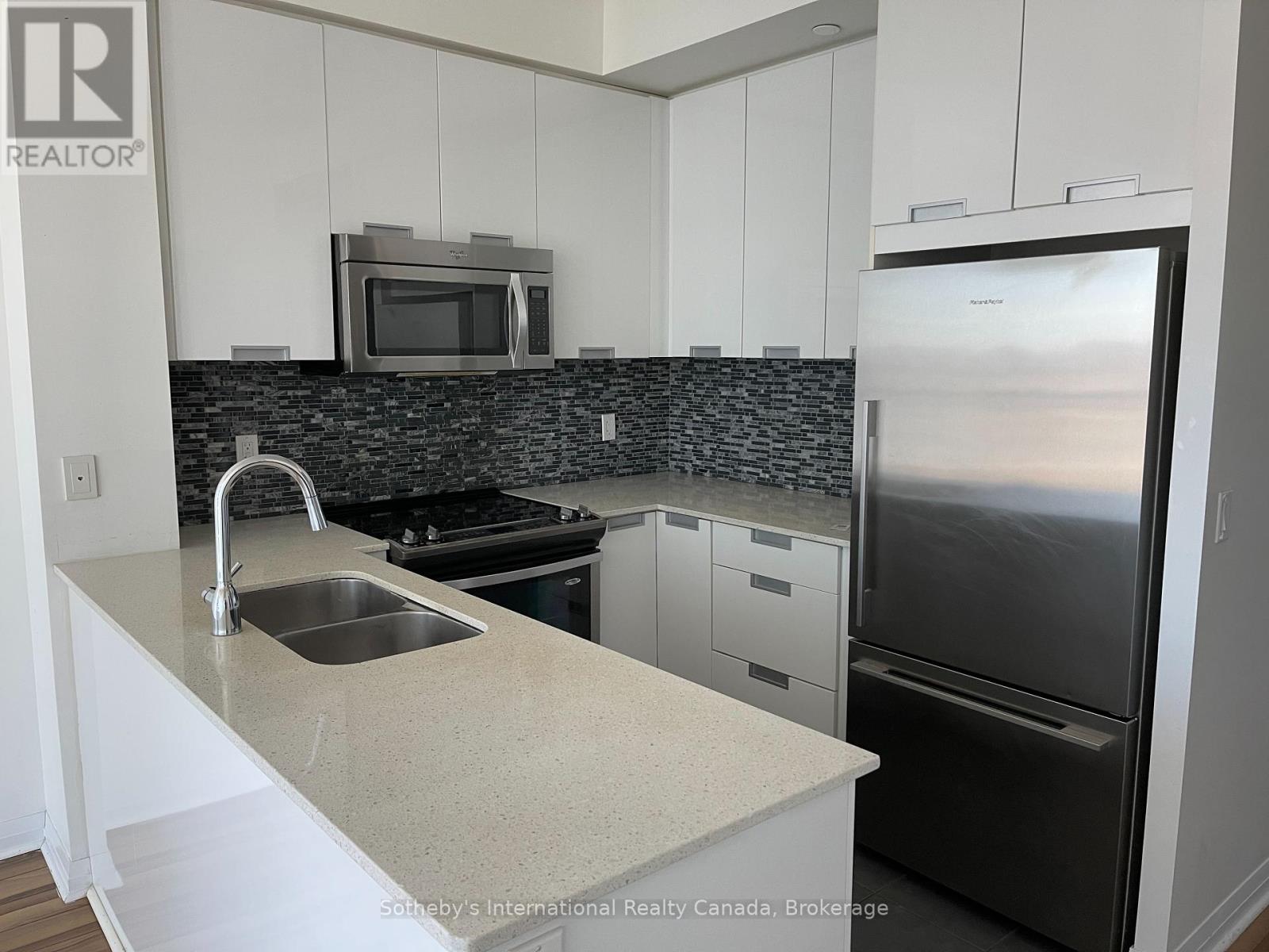 1010 - 55 EGLINTON AVENUE