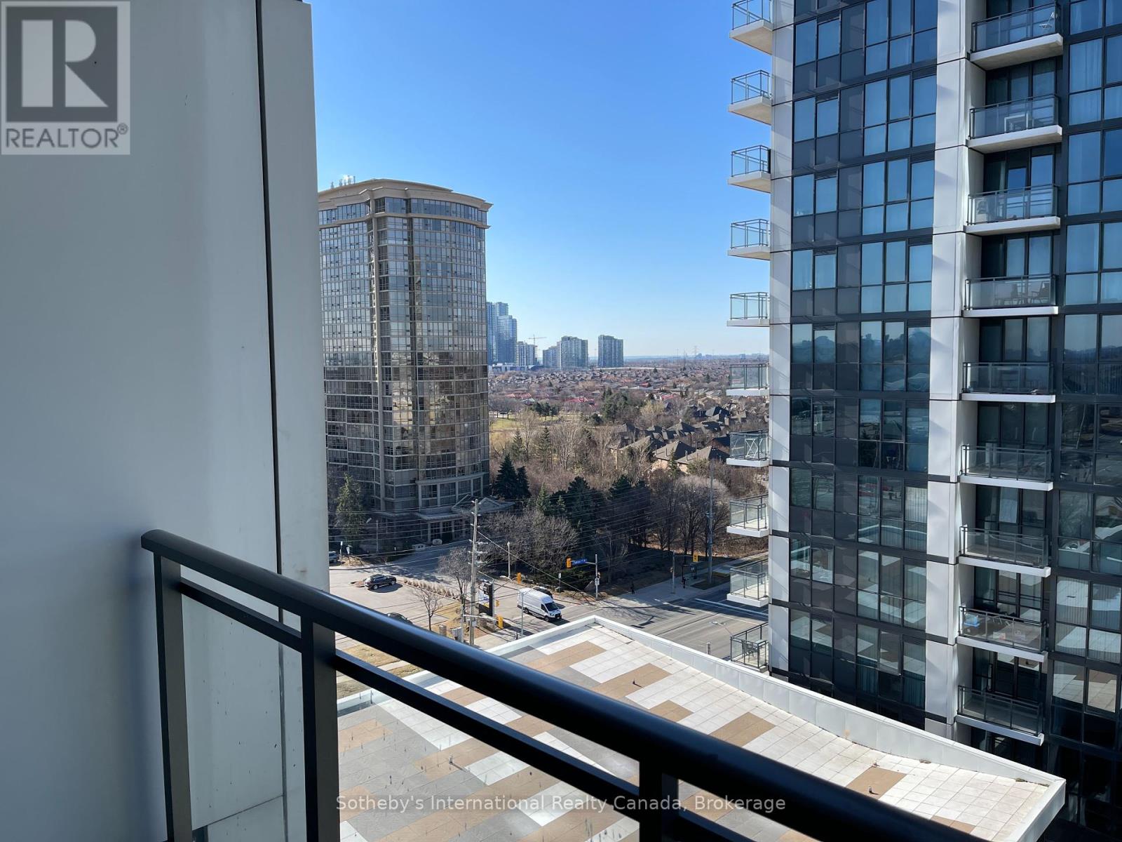 1010 - 55 EGLINTON AVENUE