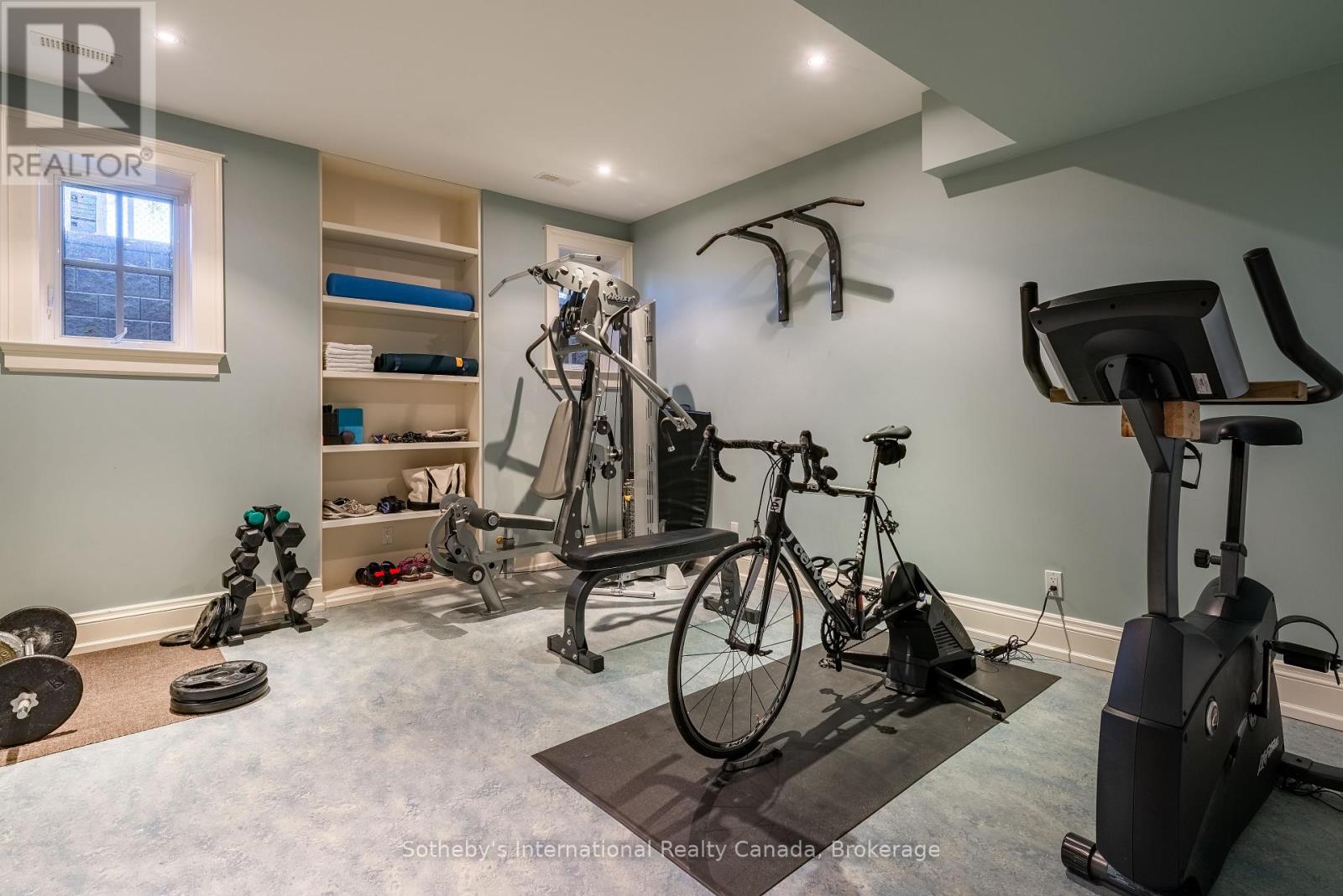 1259 SPRUCELEA DRIVE