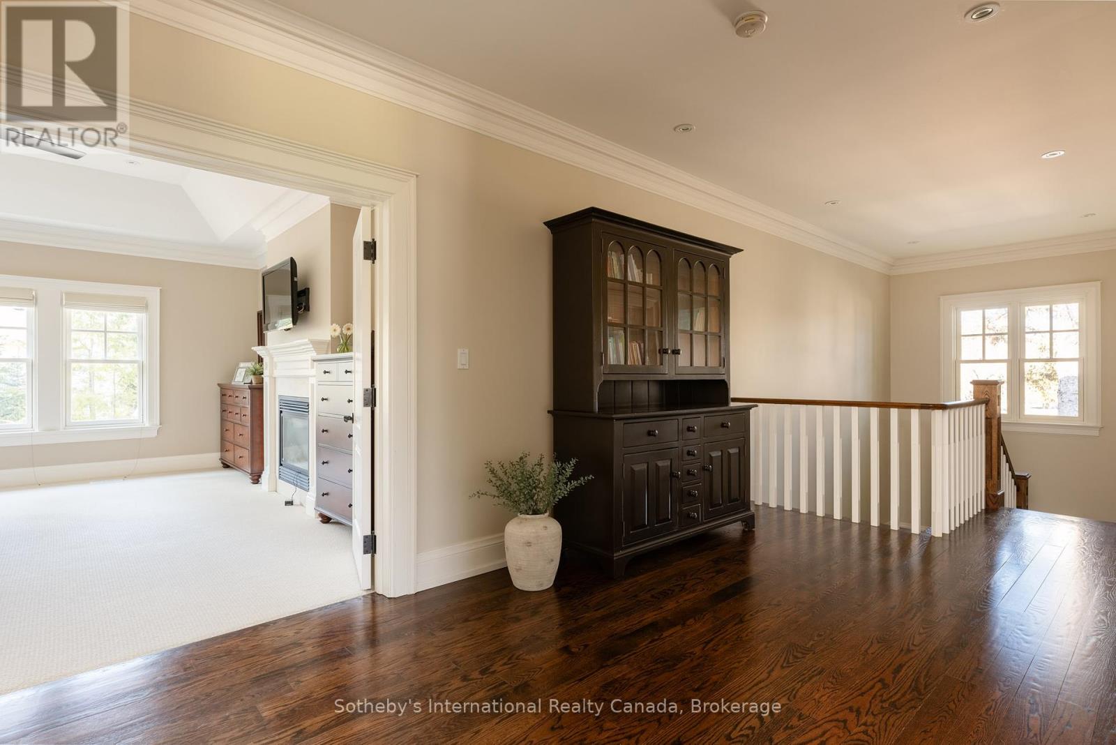 1259 SPRUCELEA DRIVE