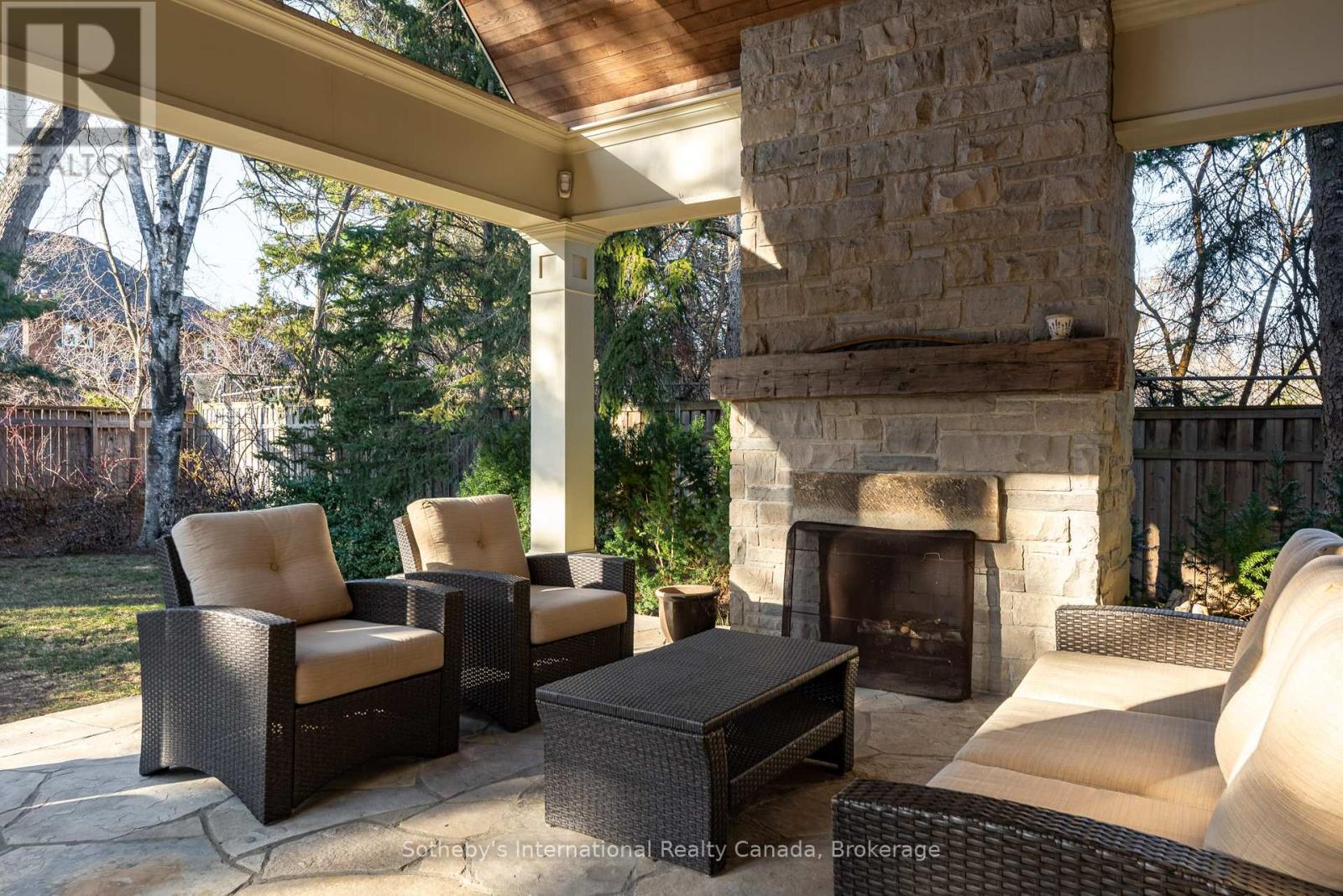 1259 SPRUCELEA DRIVE