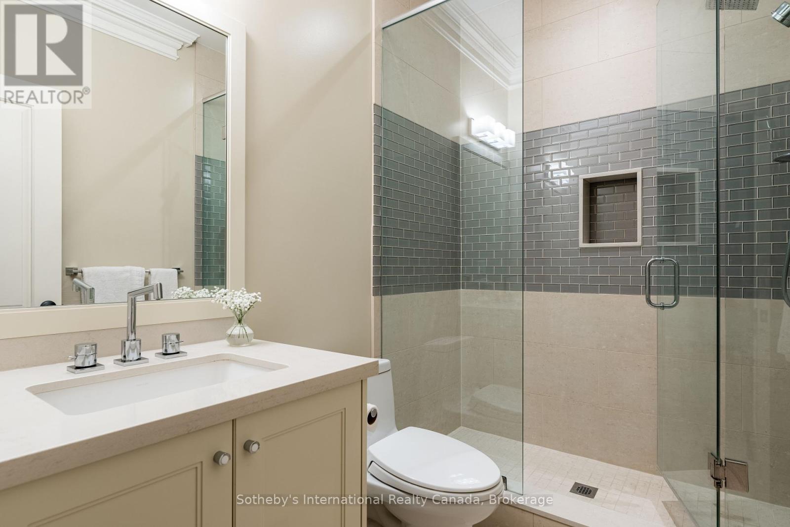 1259 SPRUCELEA DRIVE