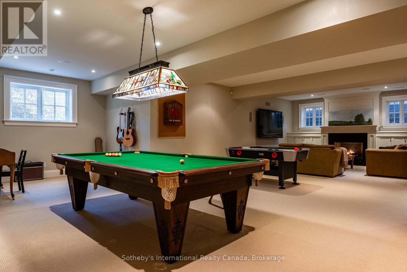 1259 SPRUCELEA DRIVE