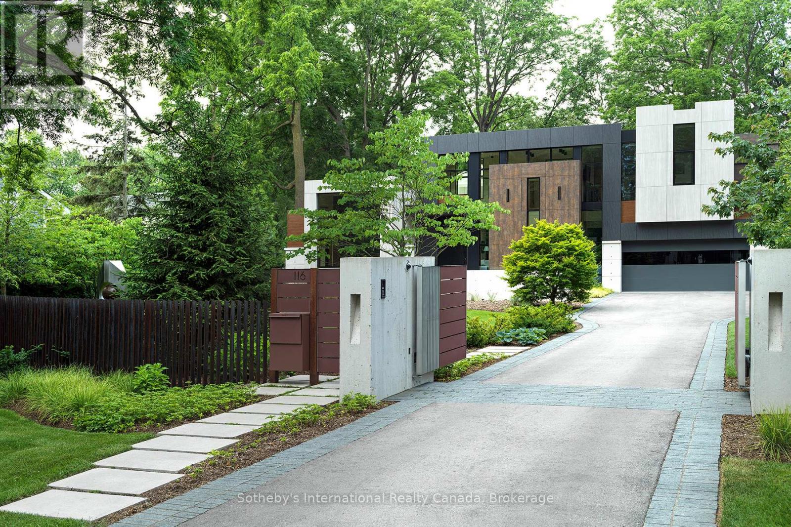 116 CHARTWELL ROAD