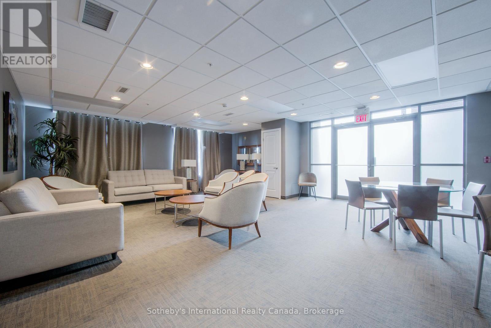 315 - 5020 CORPORATE DRIVE