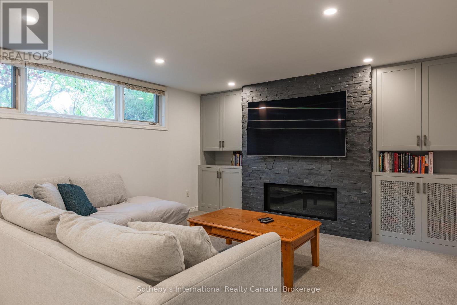 130 BLYTH CRESCENT