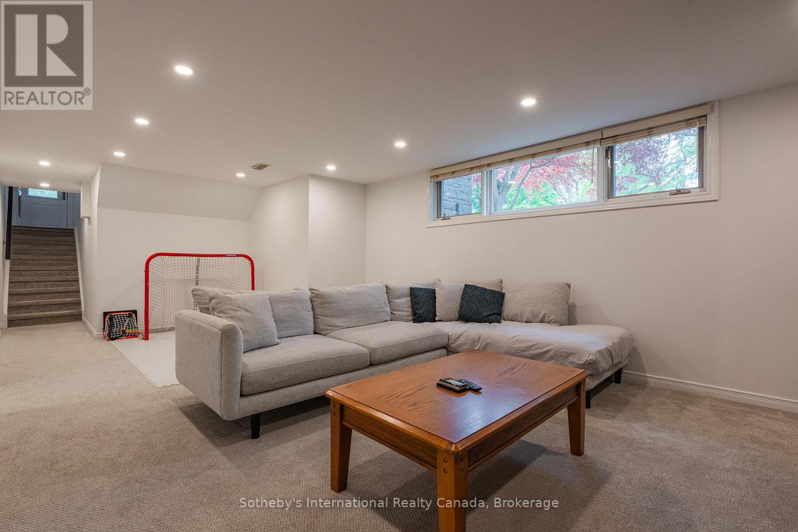 130 BLYTH CRESCENT