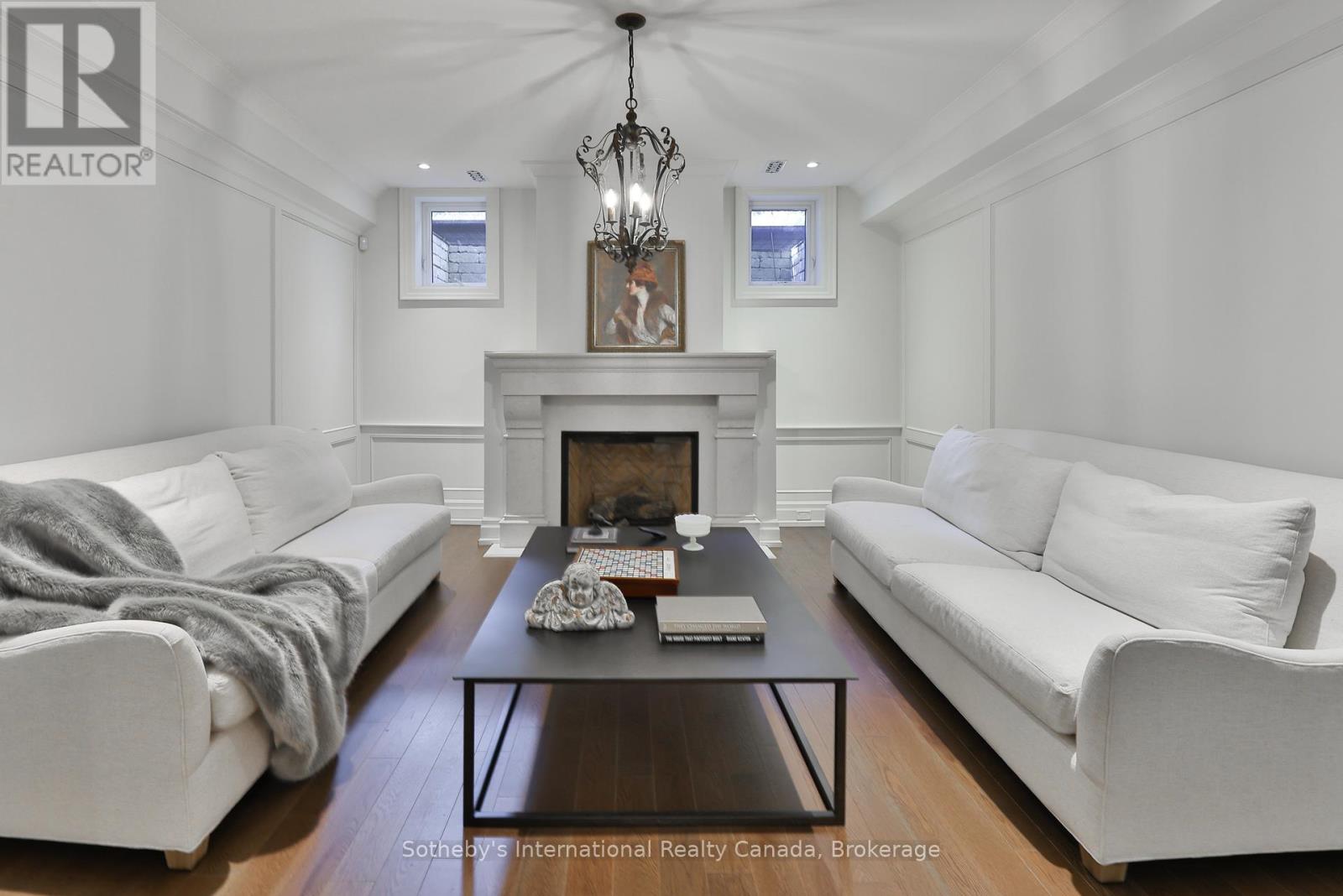 1497 LAKESHORE ROAD W