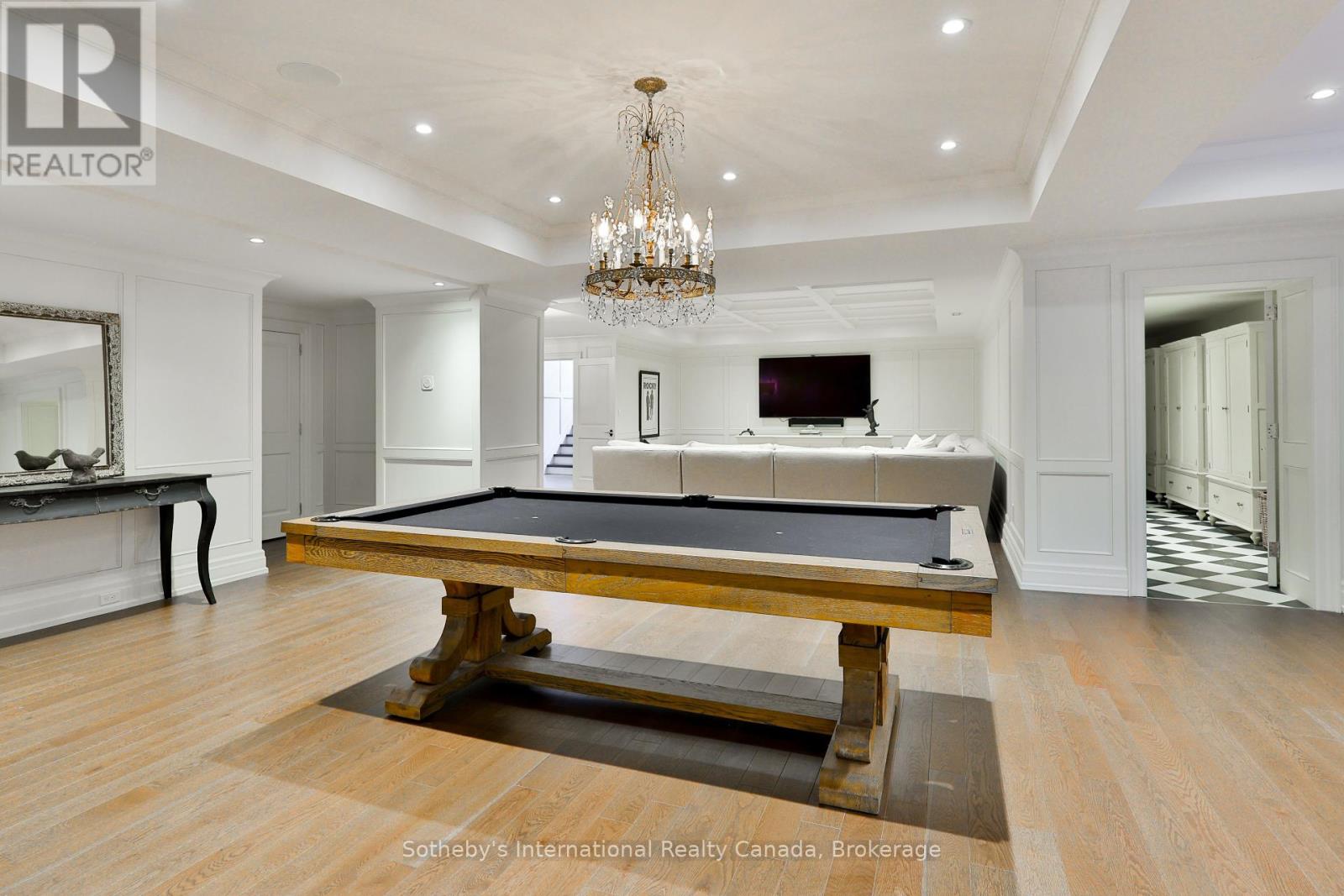 1497 LAKESHORE ROAD W