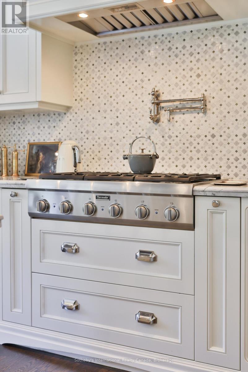 1497 LAKESHORE ROAD W