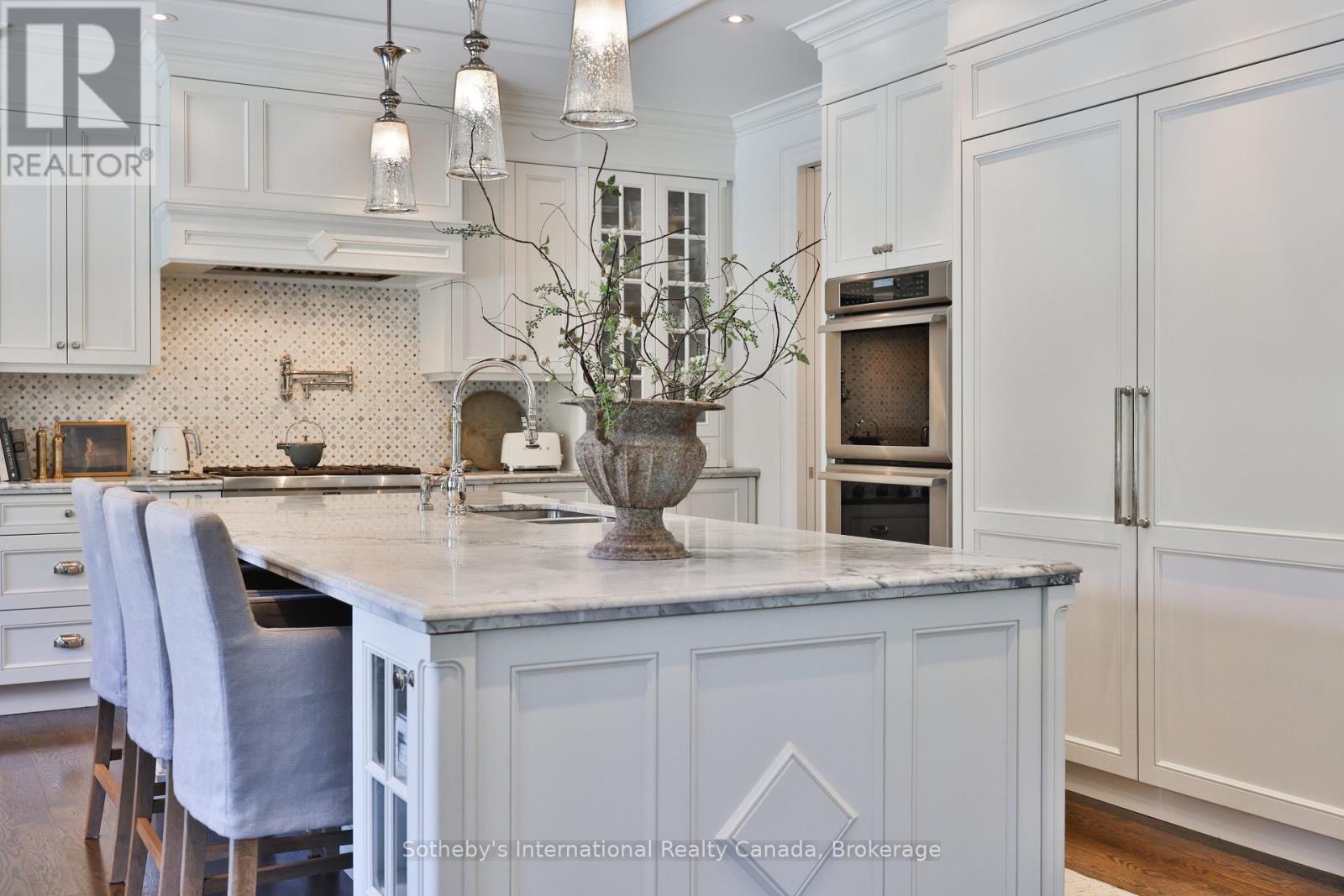 1497 LAKESHORE ROAD W