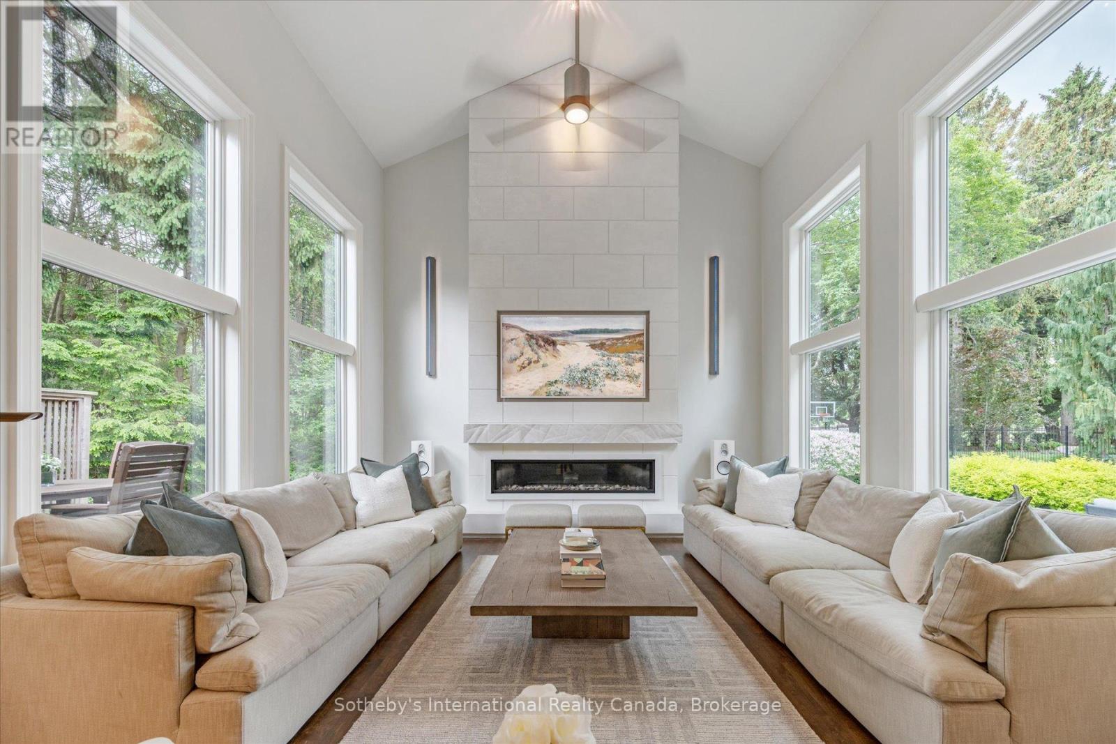 4169 LAKESHORE ROAD