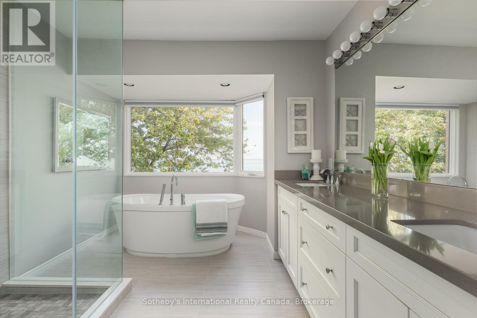 2068 WATER'S EDGE DRIVE