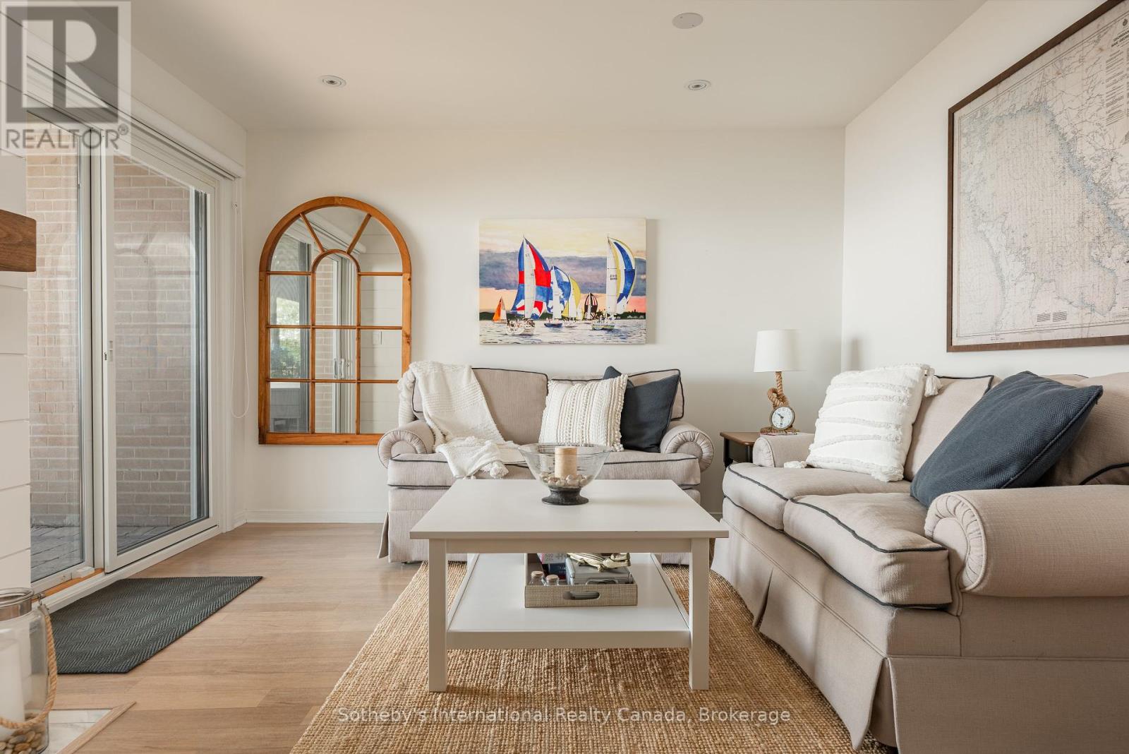 2068 WATER'S EDGE DRIVE