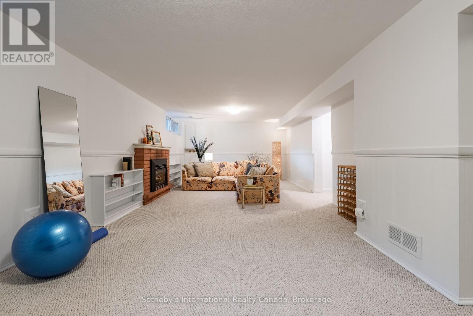 1662 BRAMSEY DRIVE