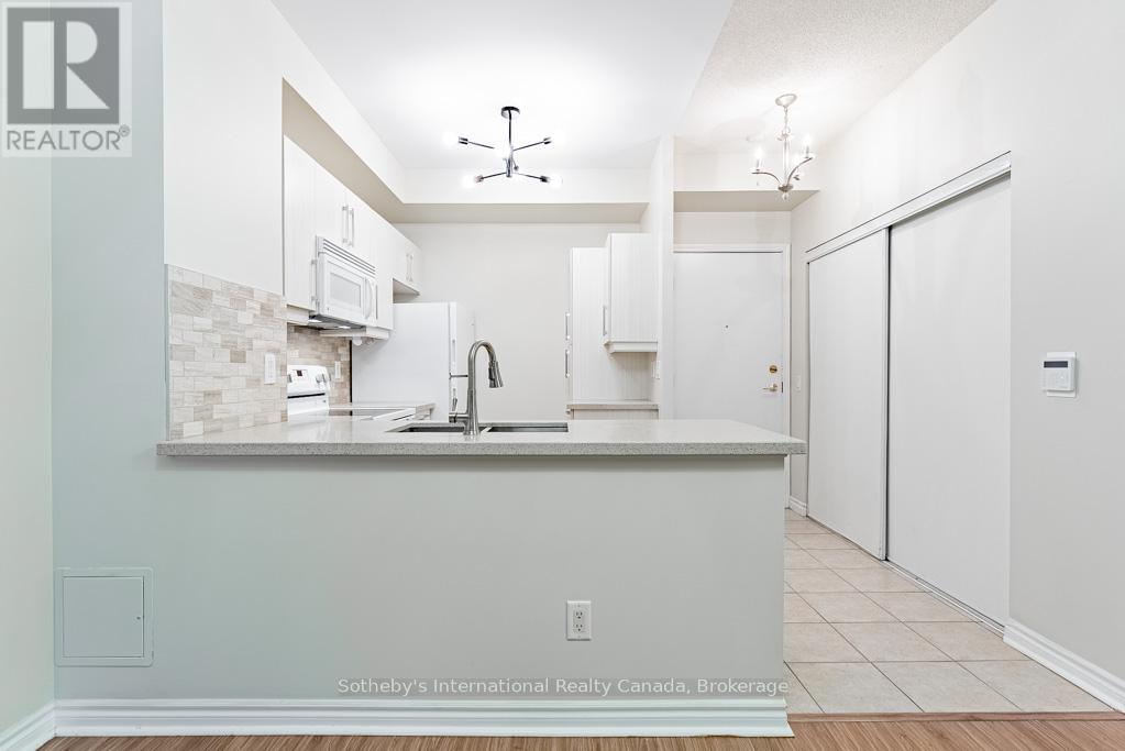 222 - 25 KINGSBRIDGE GARDEN CIRCLE