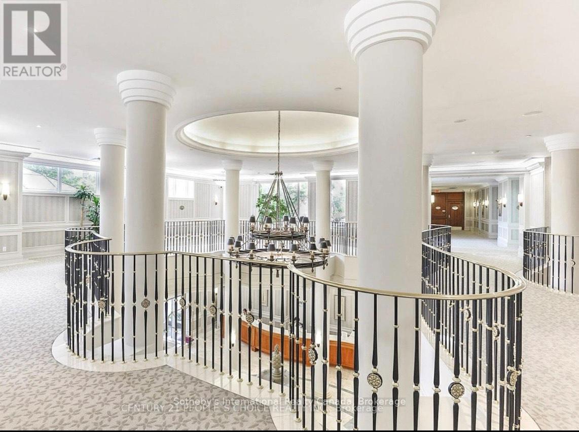 222 - 25 KINGSBRIDGE GARDEN CIRCLE