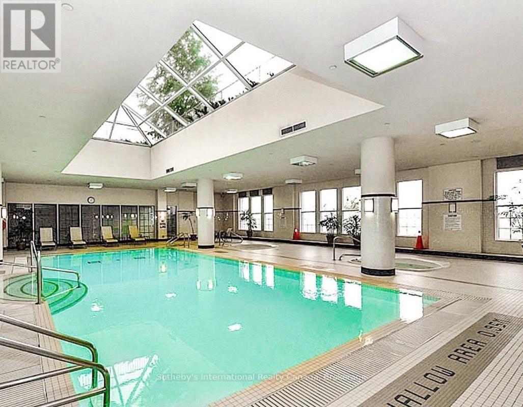 222 - 25 KINGSBRIDGE GARDEN CIRCLE