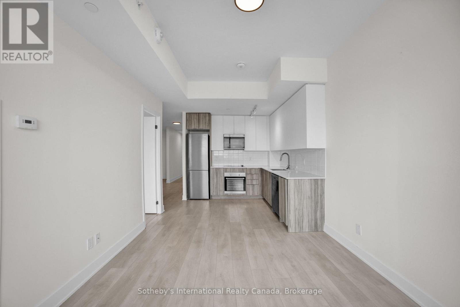 413 - 2489 TAUNTON ROAD