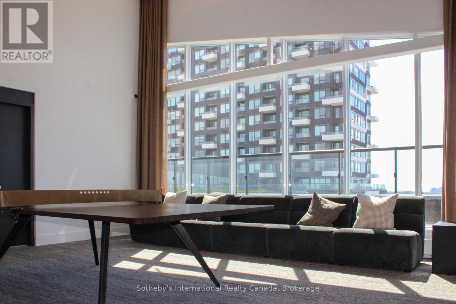 413 - 2489 TAUNTON ROAD