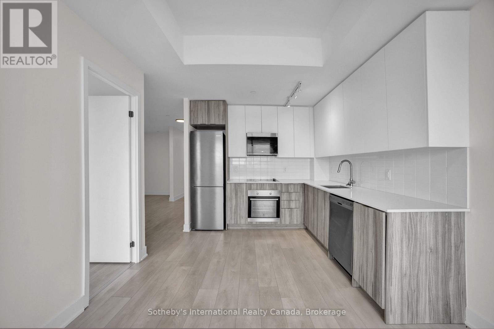 413 - 2489 TAUNTON ROAD