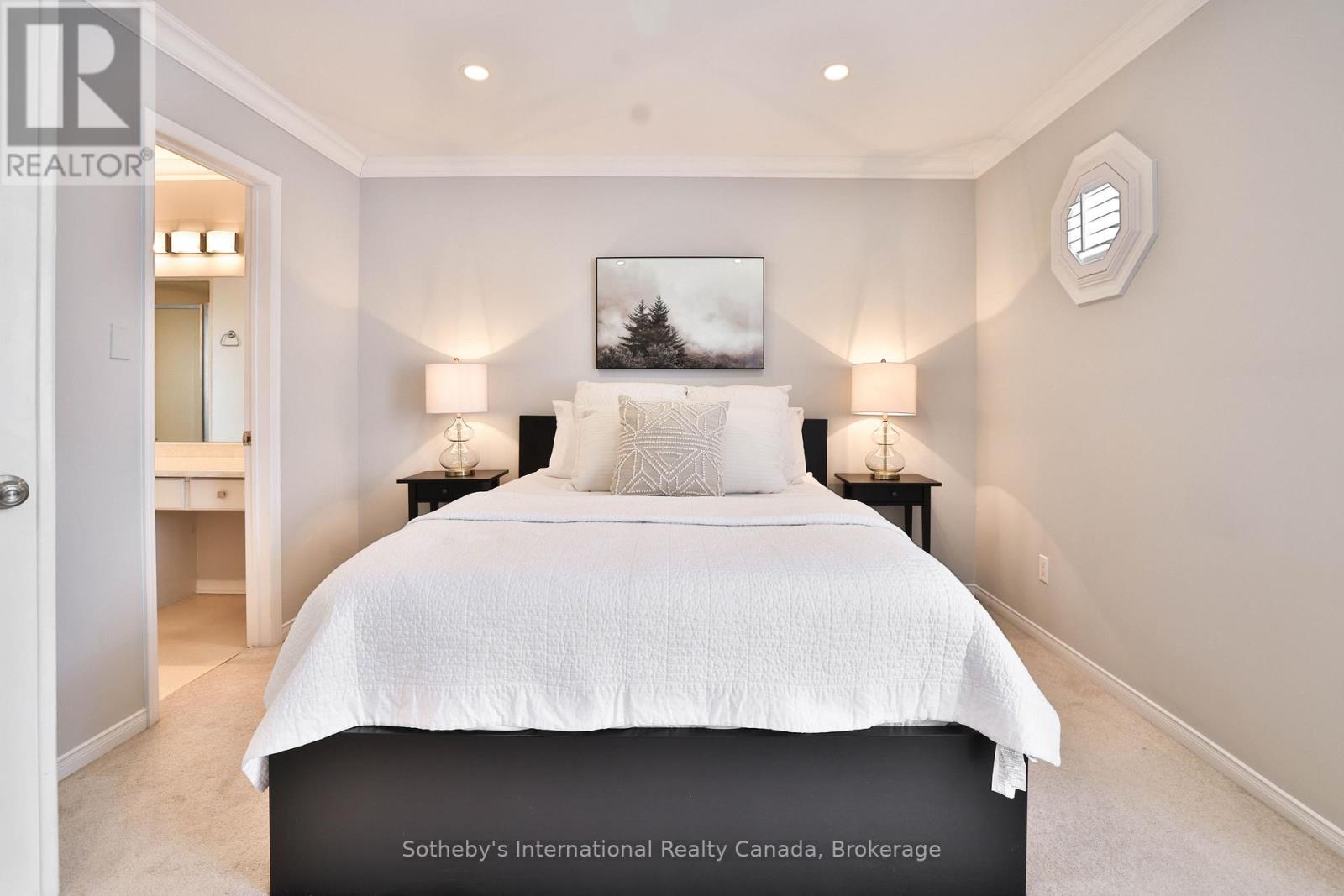 7 - 5255 LAKESHORE ROAD