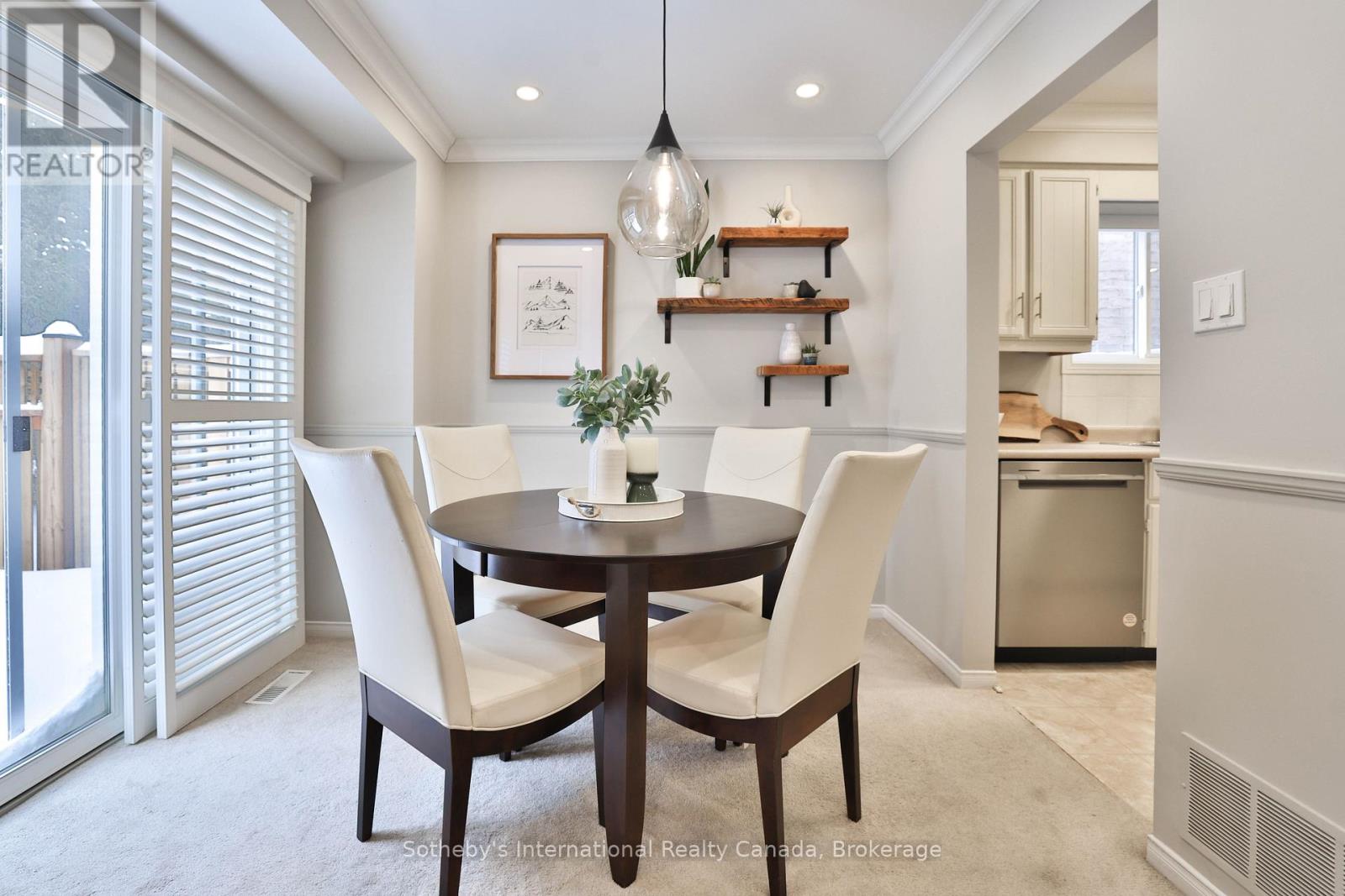 7 - 5255 LAKESHORE ROAD