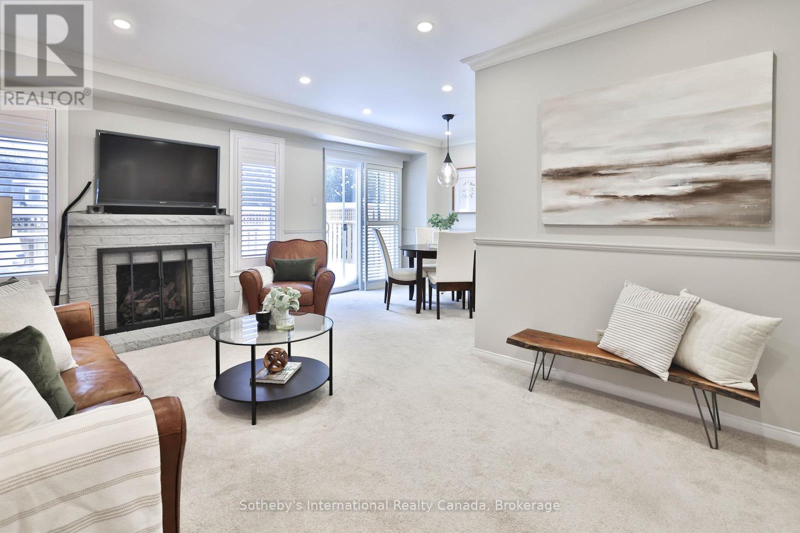 7 - 5255 LAKESHORE ROAD