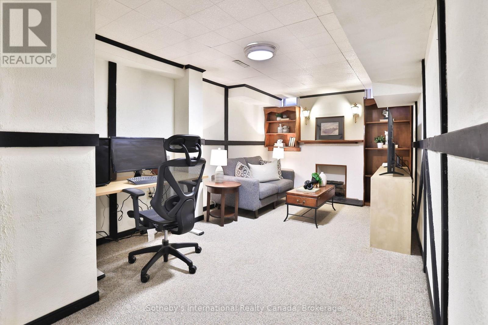 7 - 5255 LAKESHORE ROAD