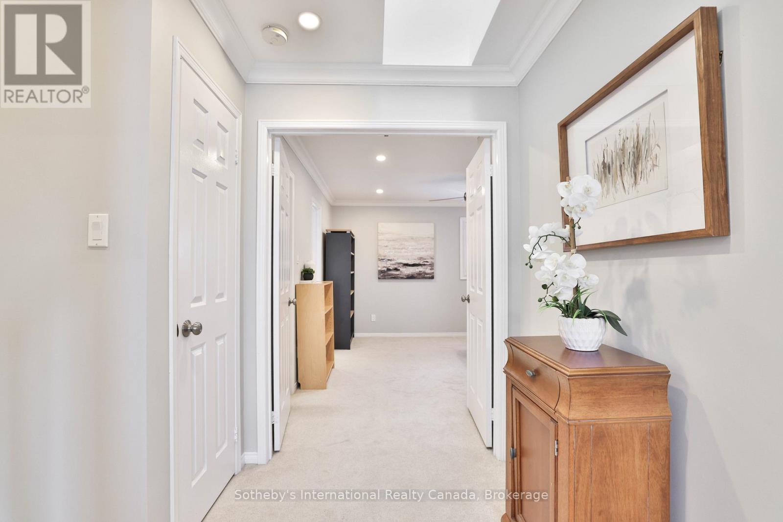 7 - 5255 LAKESHORE ROAD